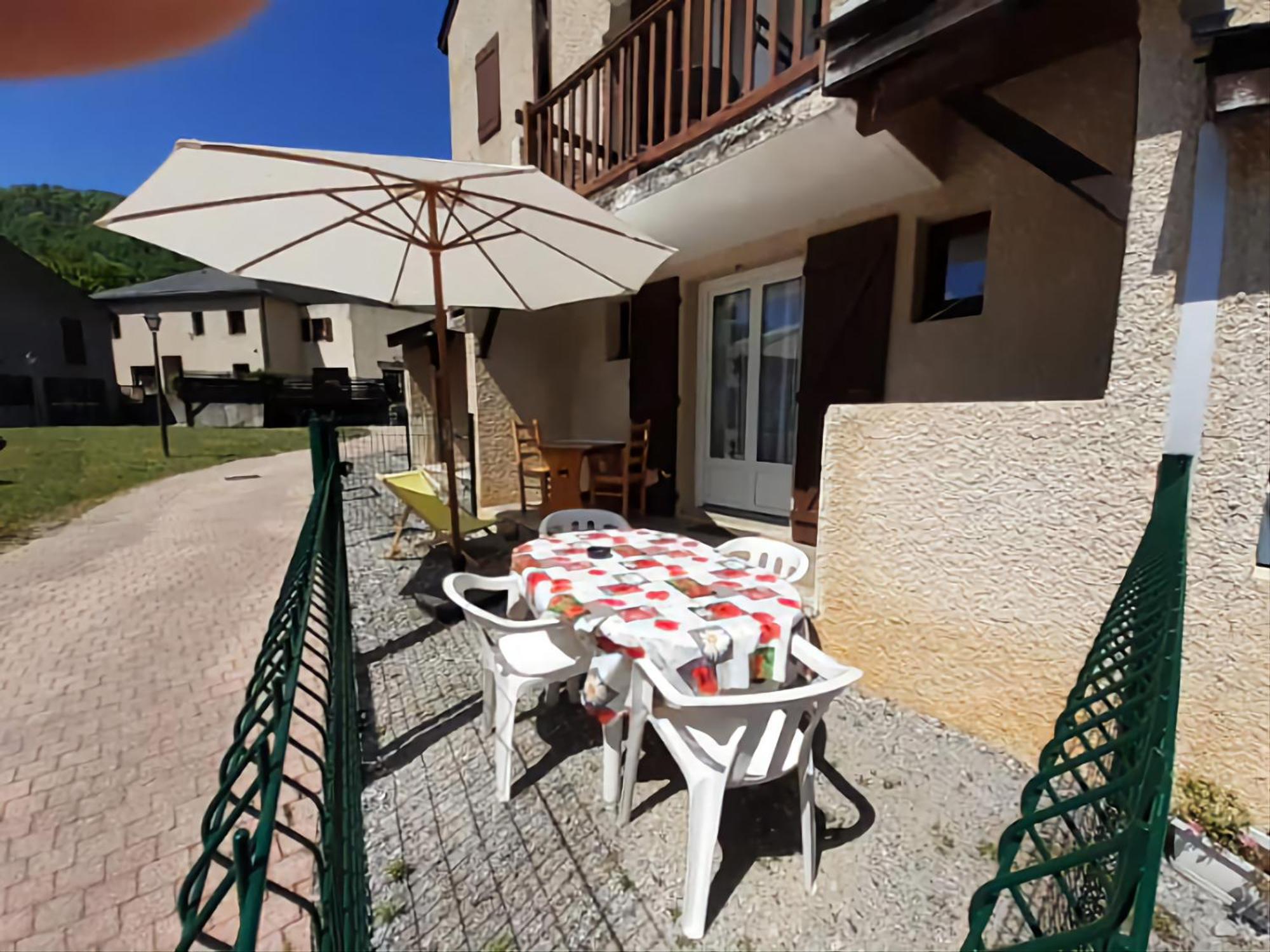 Escapade Montagne En Famille, Appartement Cosy Avec Piscine Couverte Bielle Εξωτερικό φωτογραφία