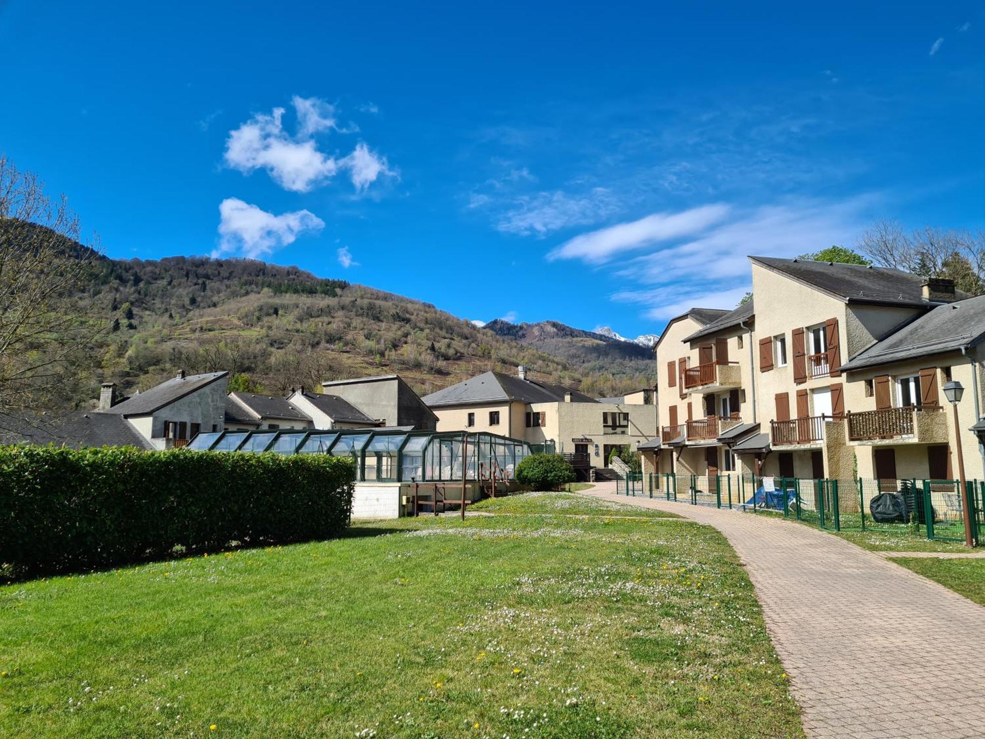 Escapade Montagne En Famille, Appartement Cosy Avec Piscine Couverte Bielle Εξωτερικό φωτογραφία